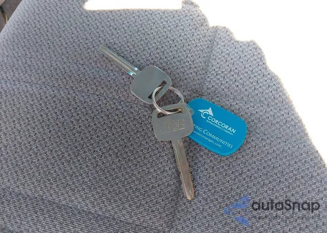 2002 Toyota Tundra Sr5 V8 z USA, uszkodzony, nr VIN 5TBKT441X2S231121